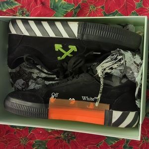 Off-White Shoes low vulcanized cow suede